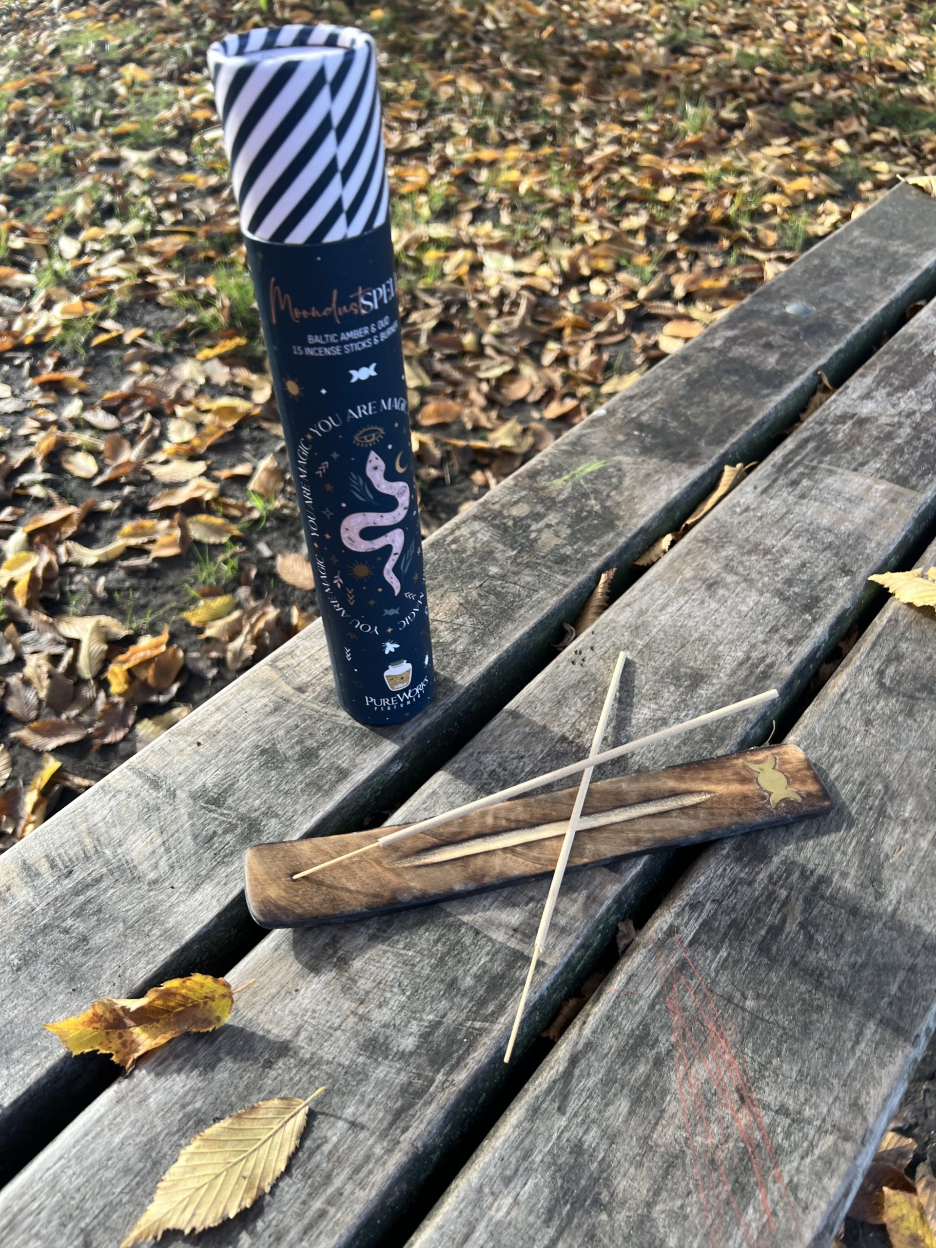 Coffret Encens Moondust Spell Baltic Amber & Oud – Image 2